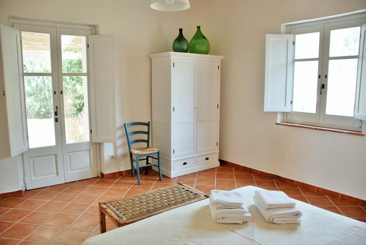 B&B Giallo Limone Teulada Exterior photo